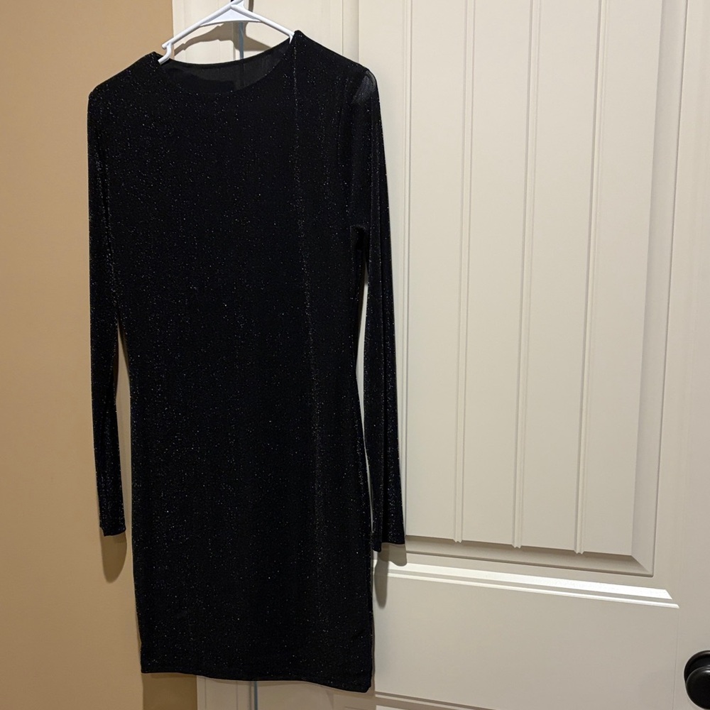 Elegant Black Long Sleeve Dress - Picture 6 of 6